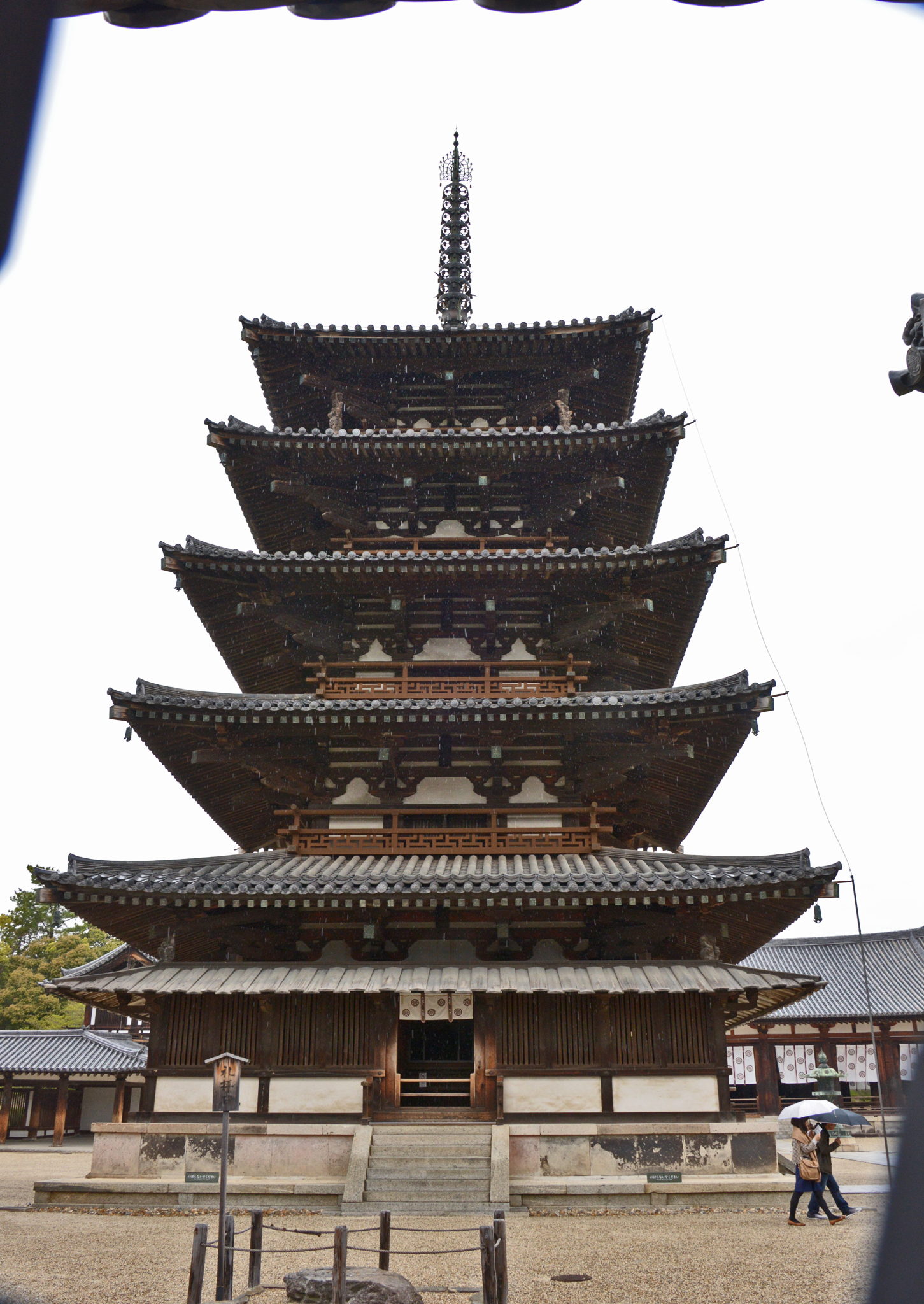 ⇑　法隆寺の五重塔